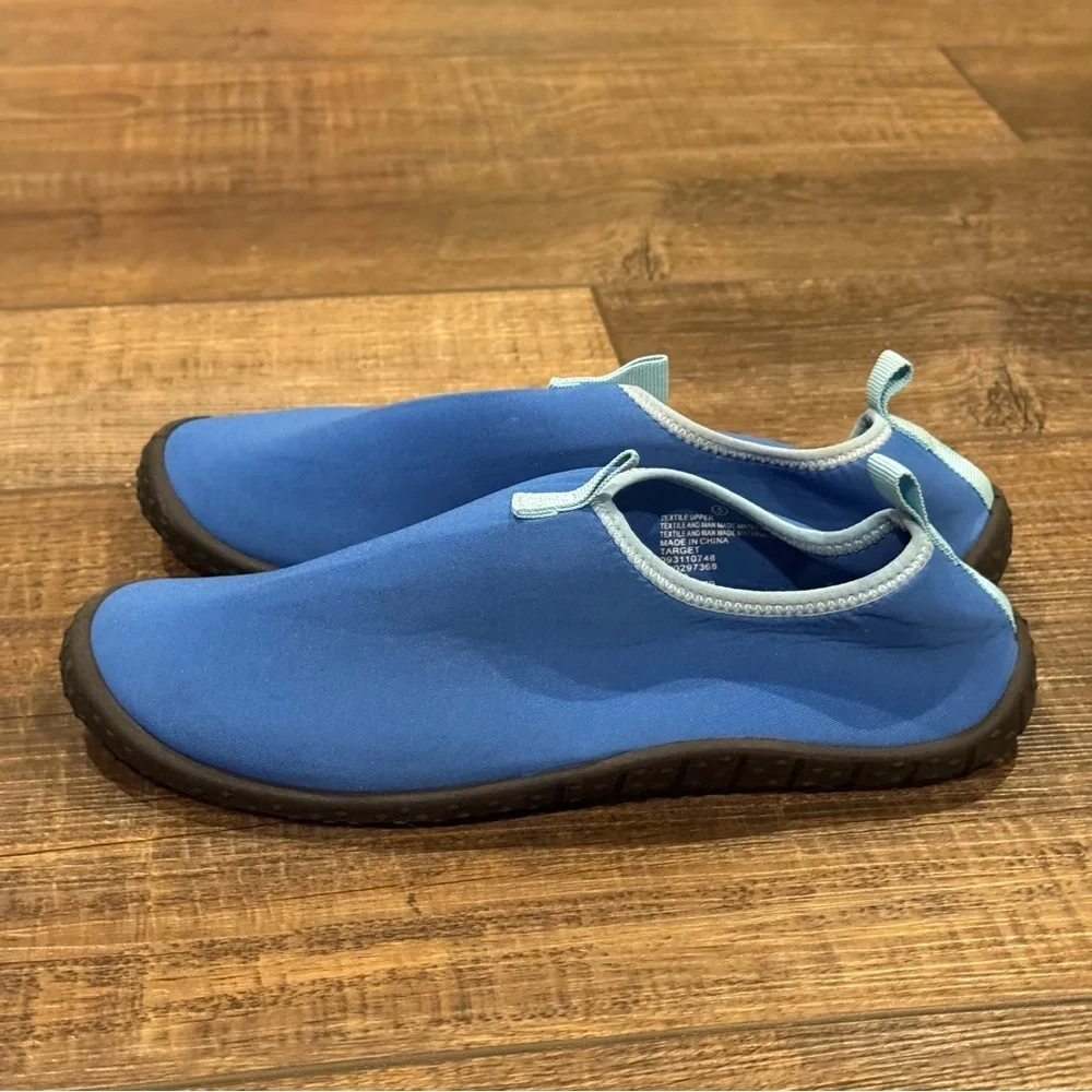Cat and Jack Boys Water Shoes Swim Quick Dry Light Weight Blue Size 5